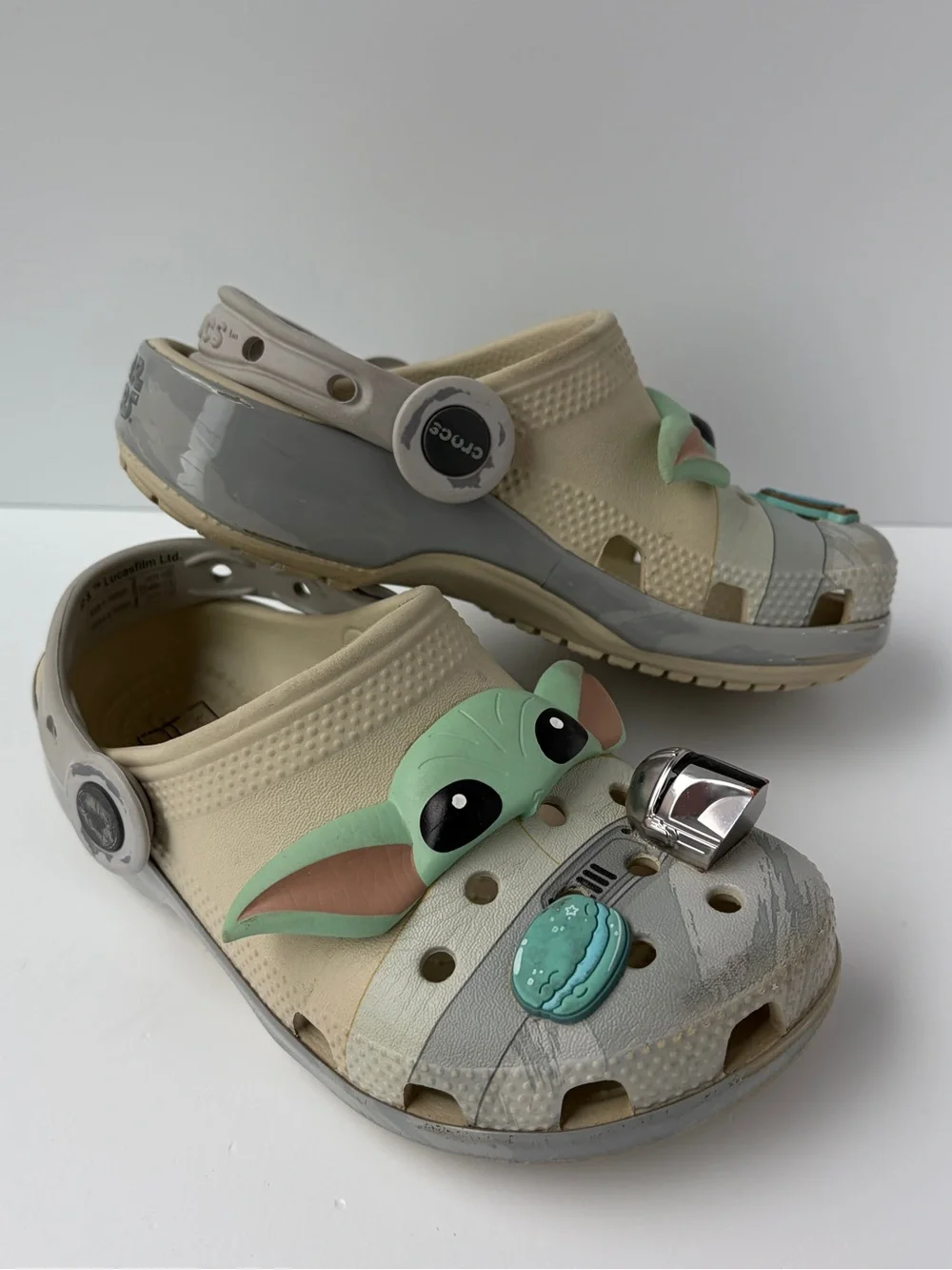 Crocs Disney Star Wars‎ Mandalorian Grogu Baby Yoda Classic Clogs Kids C12